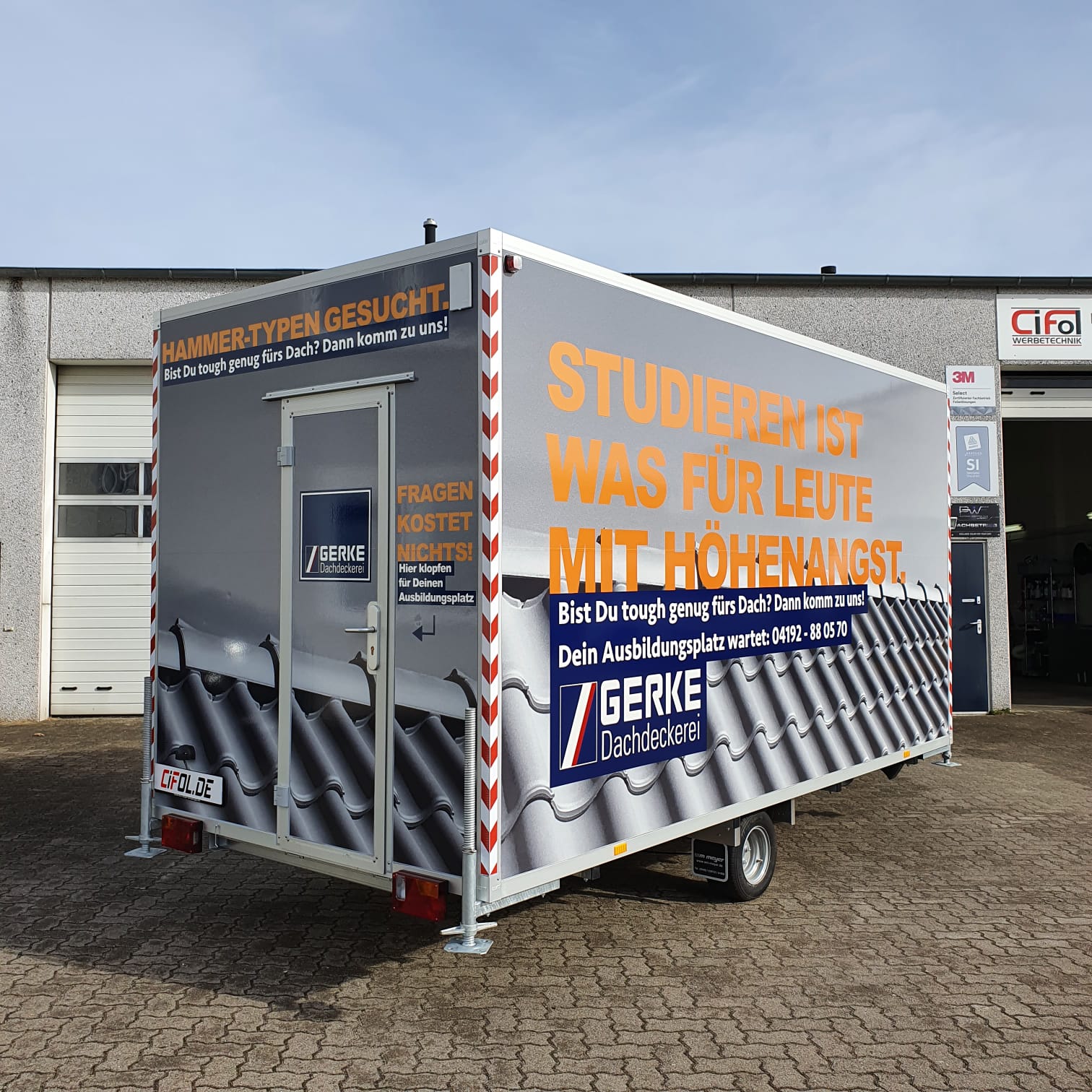 Anhängerwerbung mit Digitaldruck | CiFol Werbetechnik